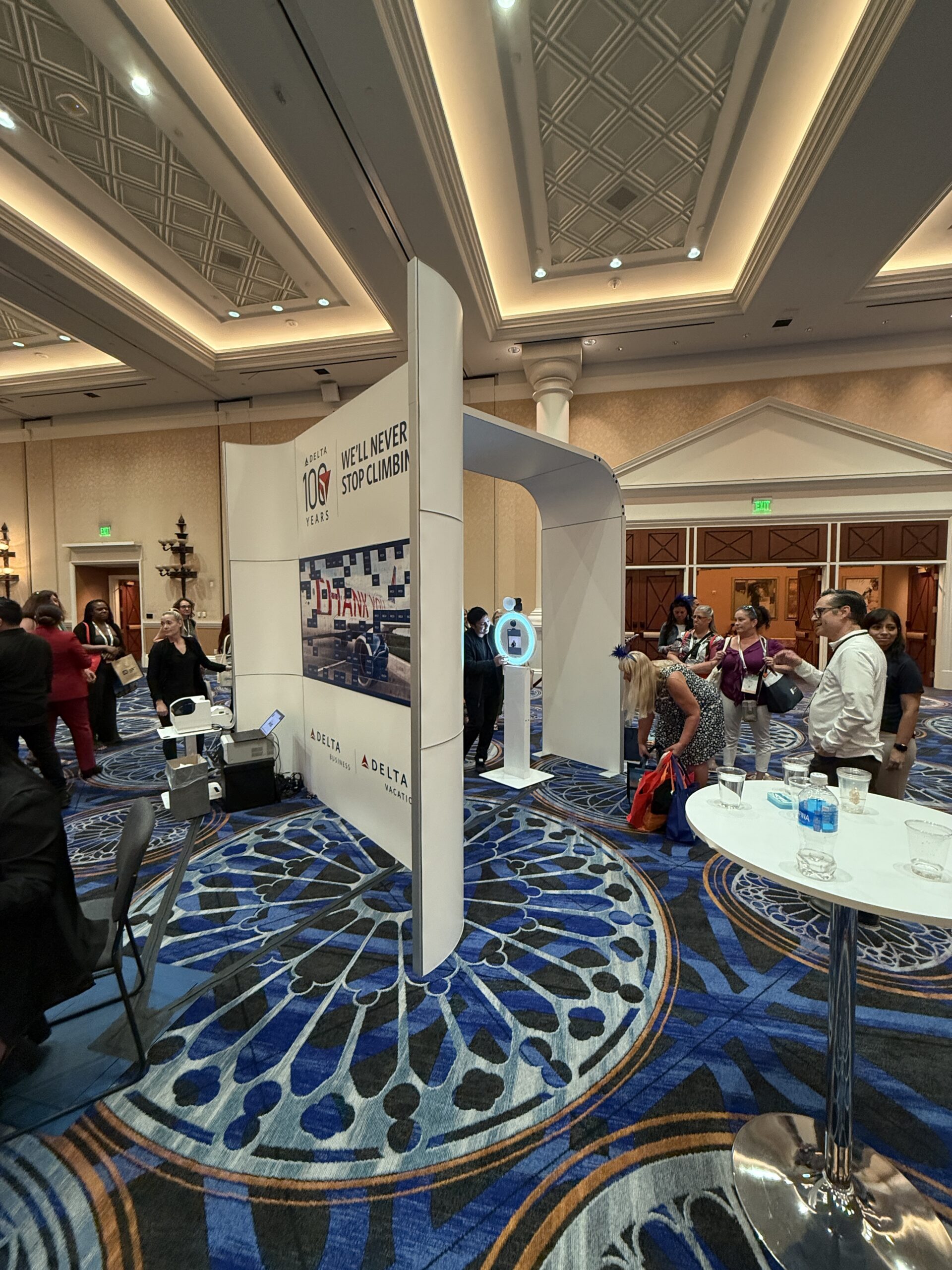 TRADESHOW PHOTO BOOTH RENTAL