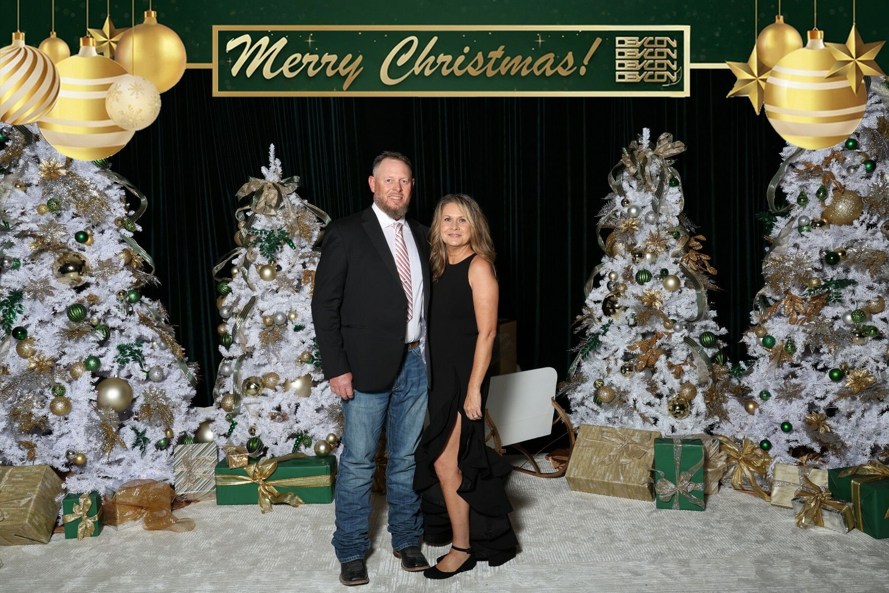 DEVCON CHRISTMAS CORNER