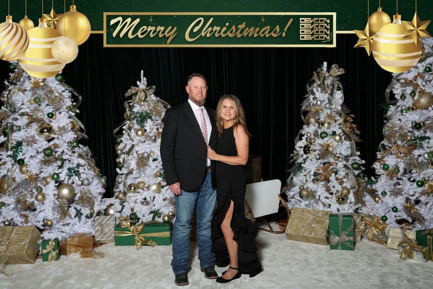 DEVCON CHRISTMAS CORNER