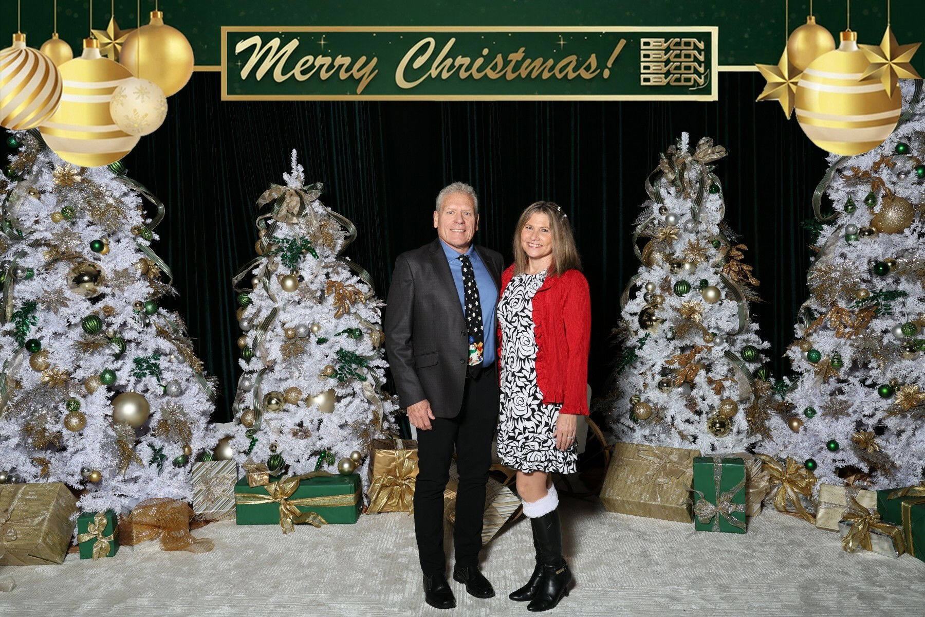 DEVCON CHRISTMAS CORNER