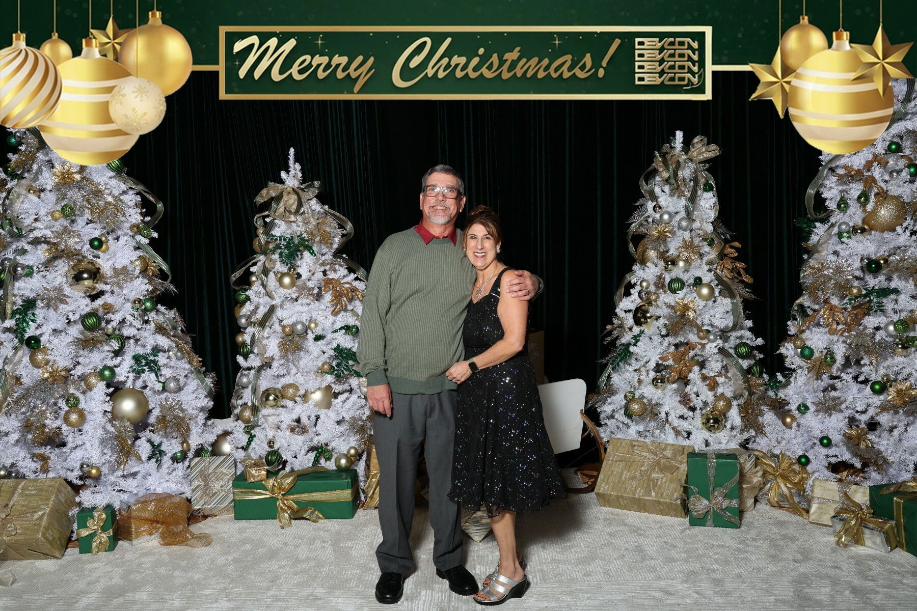 DEVCON CHRISTMAS CORNER