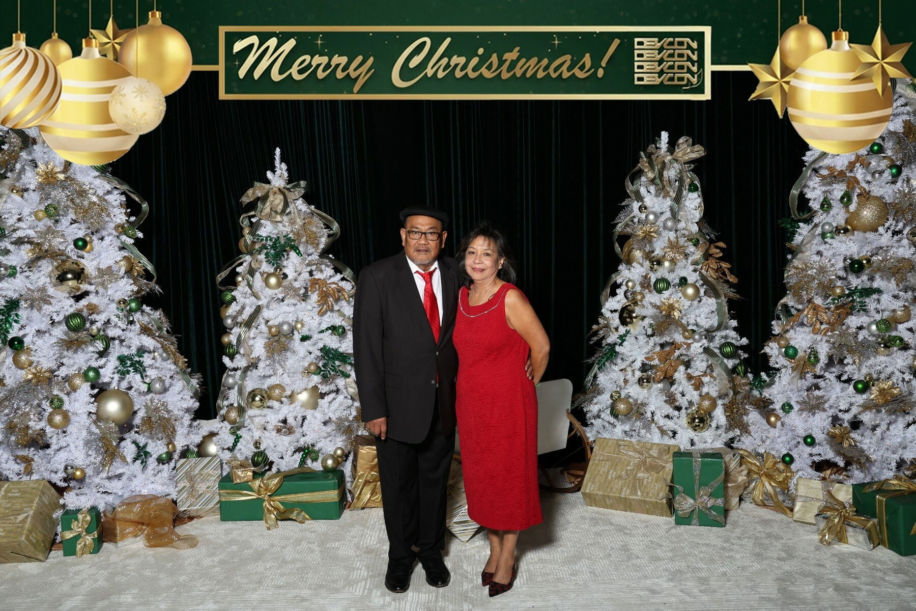 DEVCON CHRISTMAS CORNER