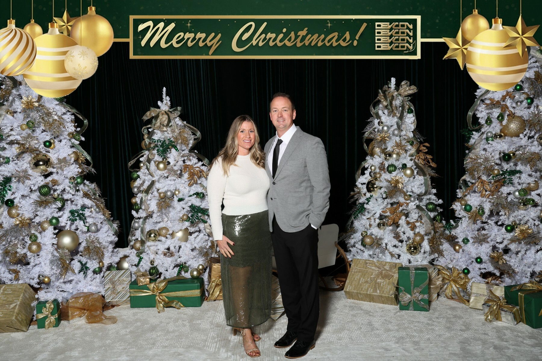 DEVCON CHRISTMAS CORNER