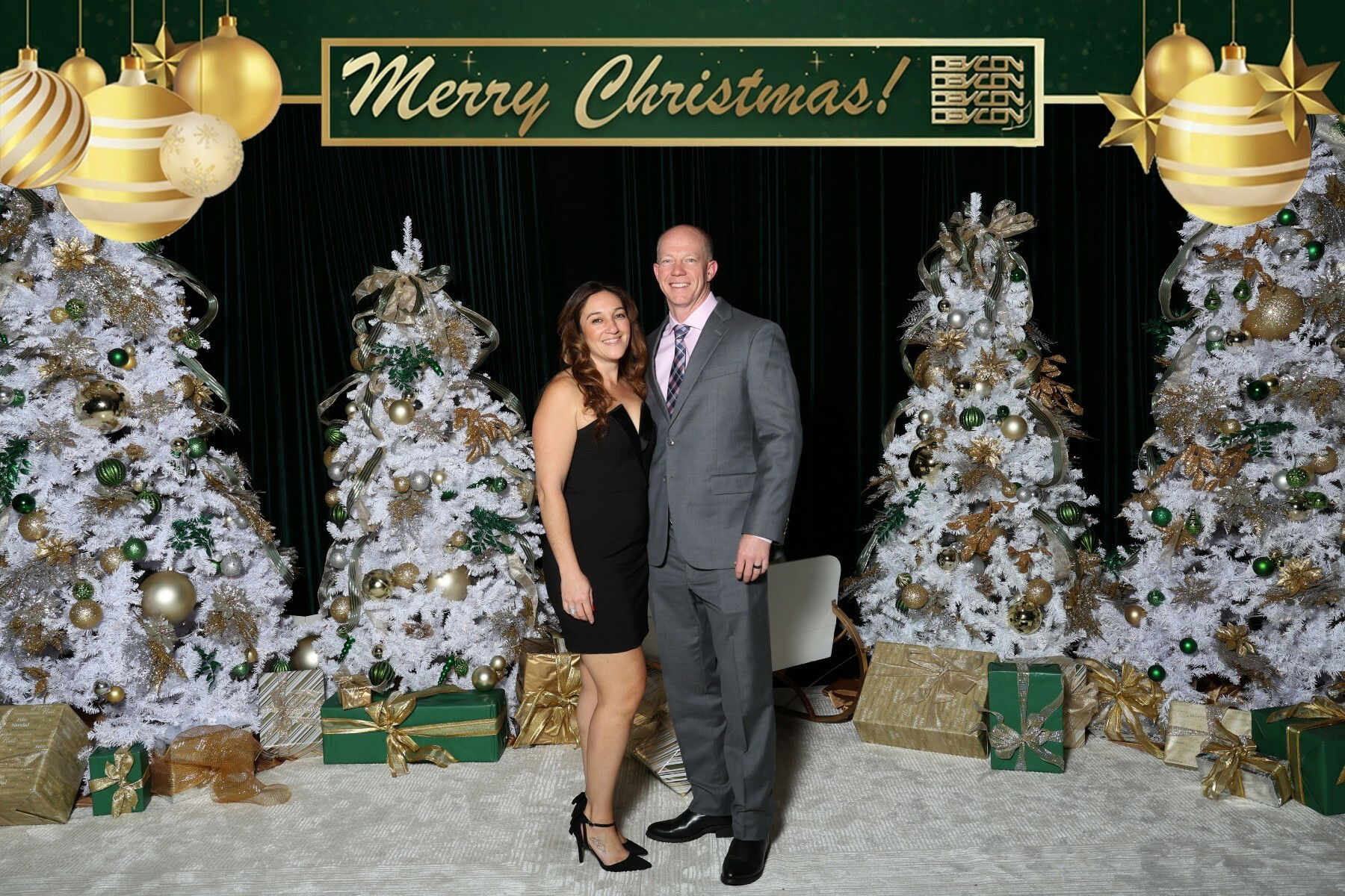 DEVCON CHRISTMAS CORNER