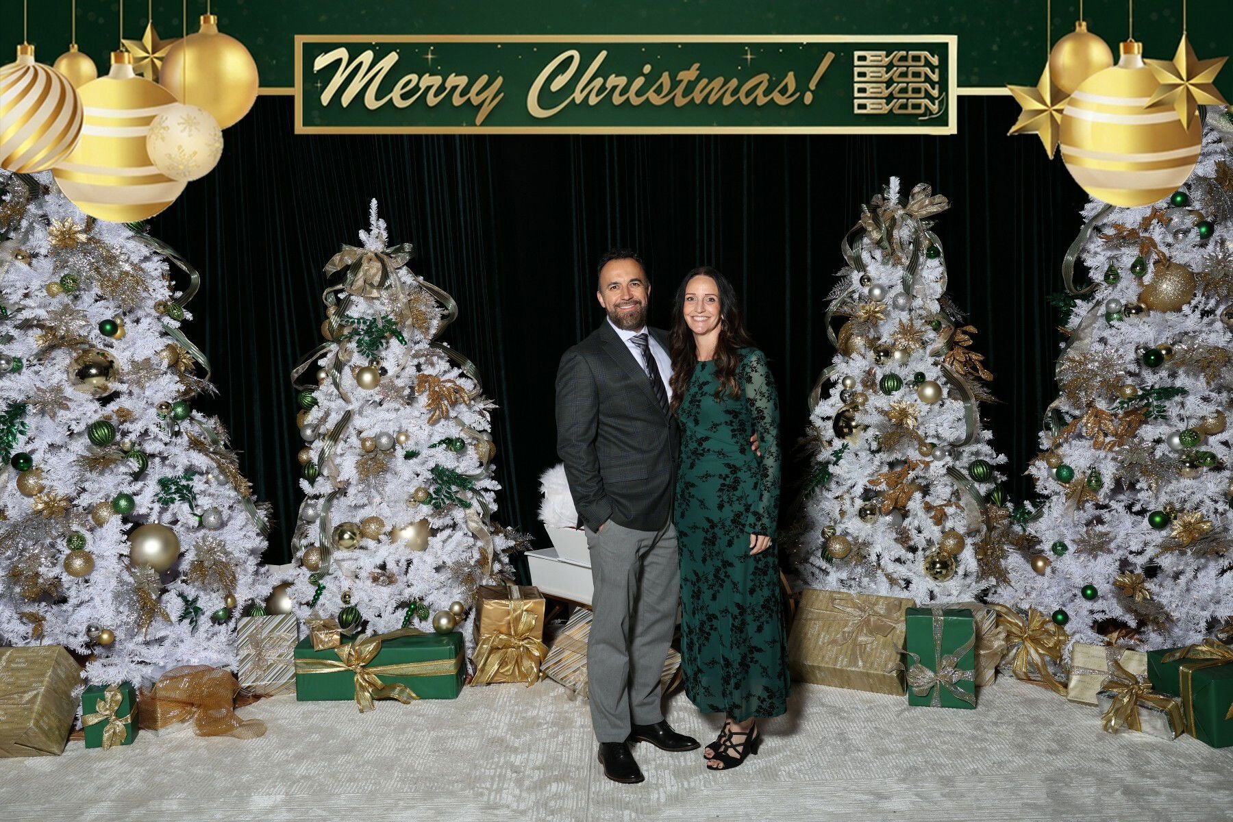 DEVCON CHRISTMAS CORNER