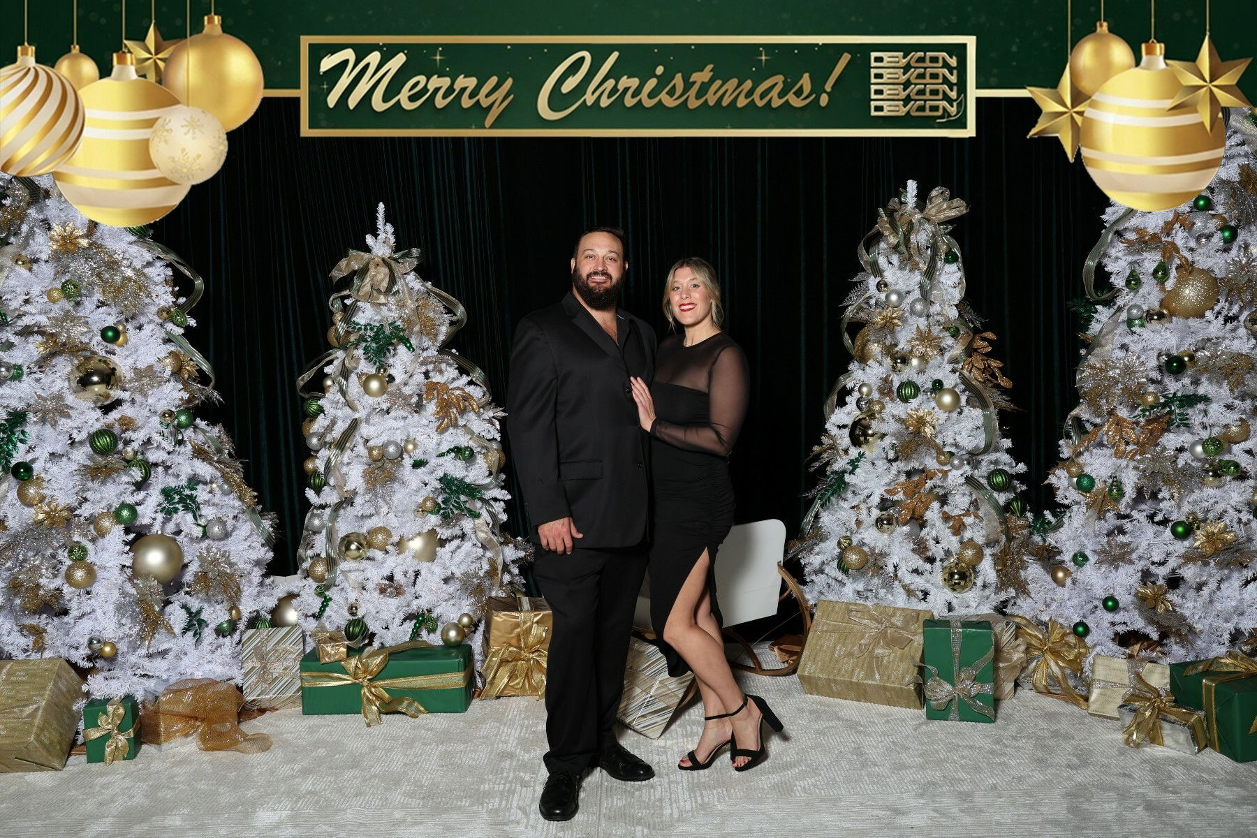 DEVCON CHRISTMAS CORNER