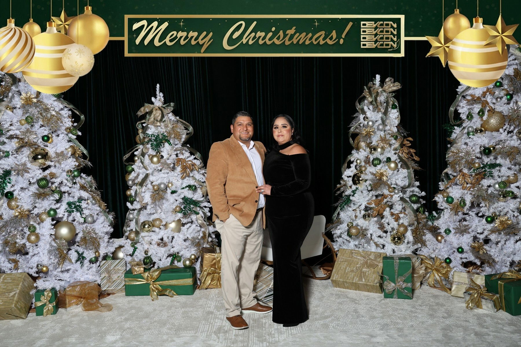 DEVCON CHRISTMAS CORNER