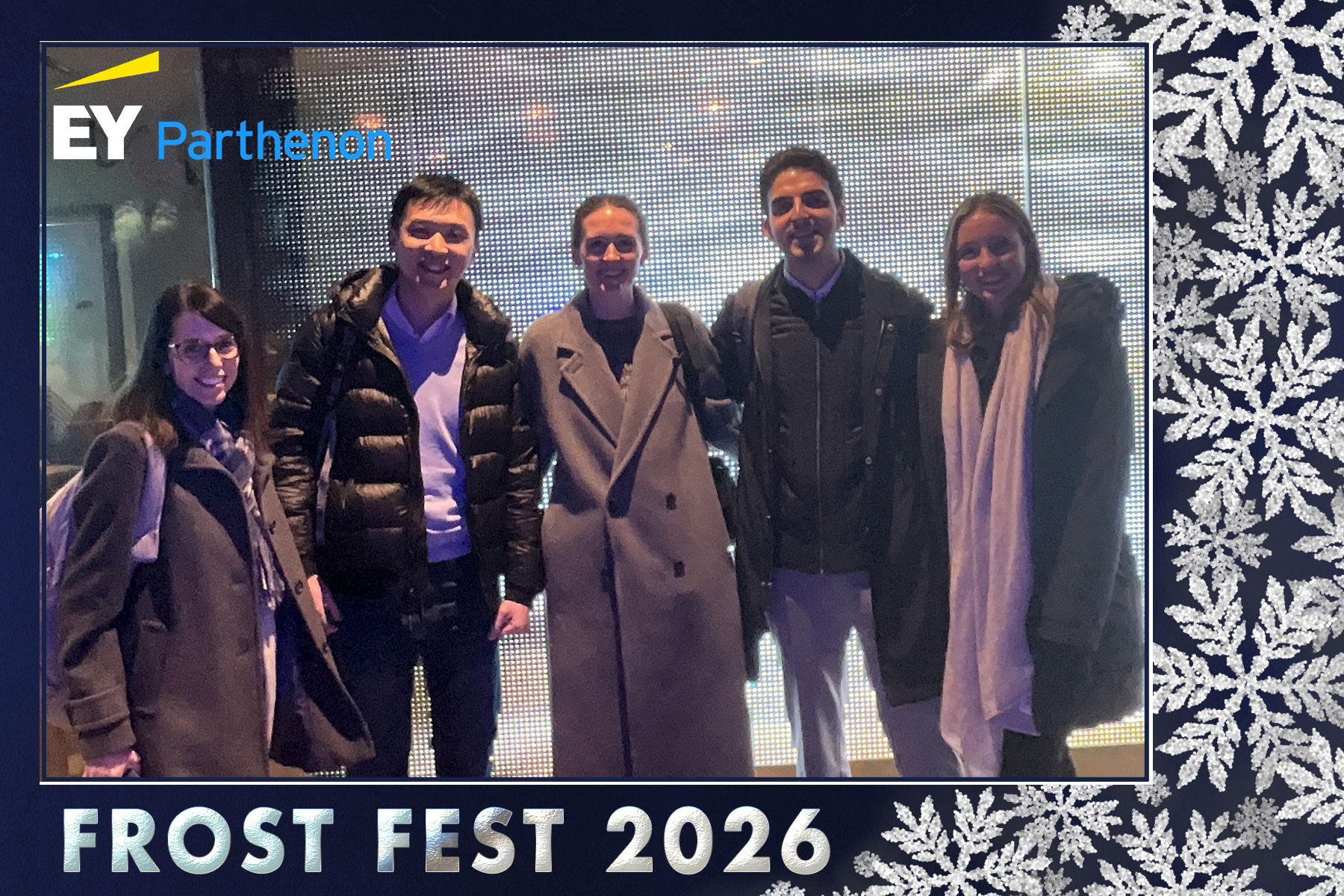 EY ROAMING PHOTOBOOTH