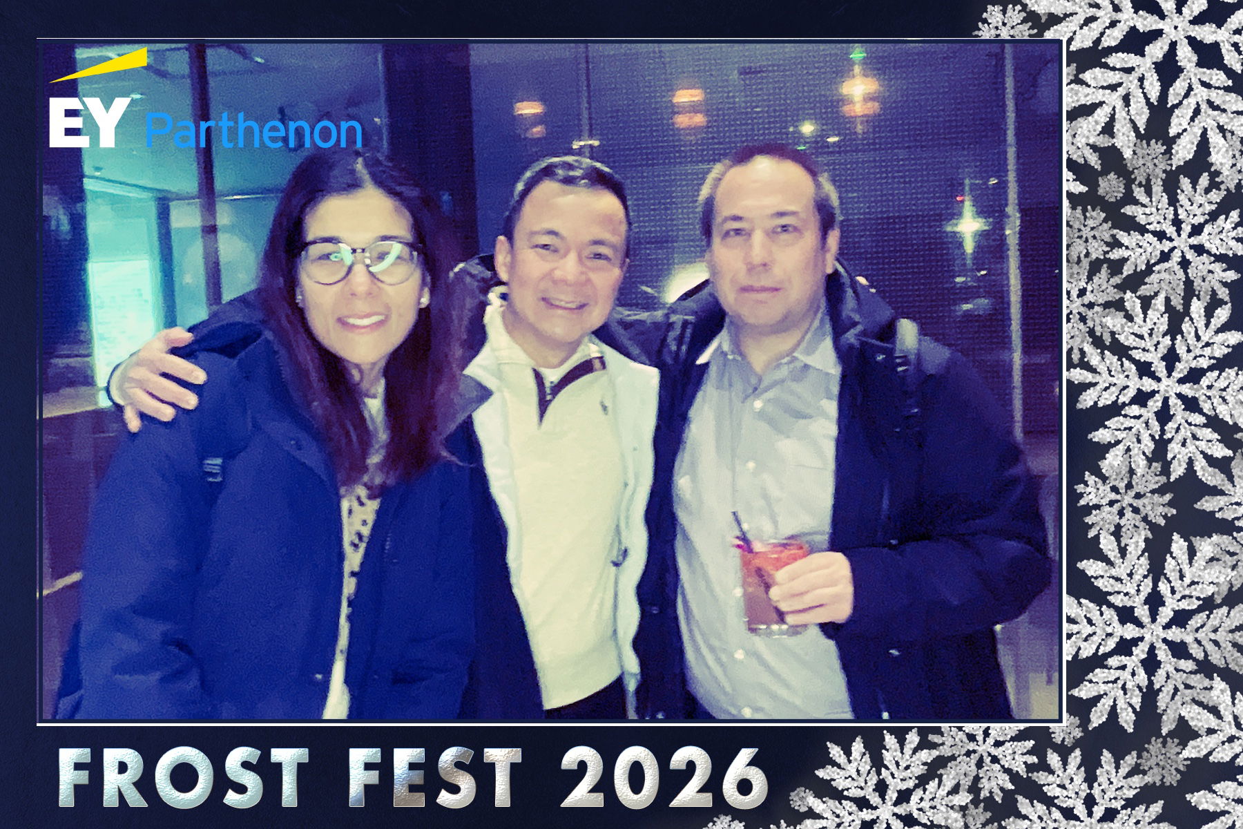 EY ROAMING PHOTOBOOTH