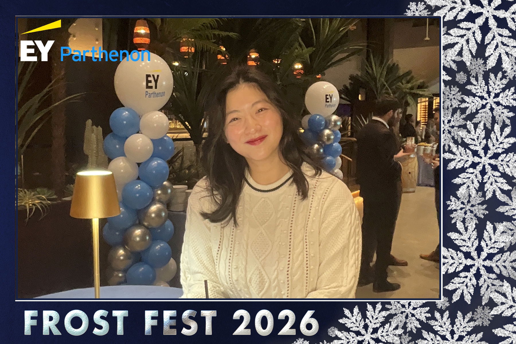 EY ROAMING PHOTOBOOTH