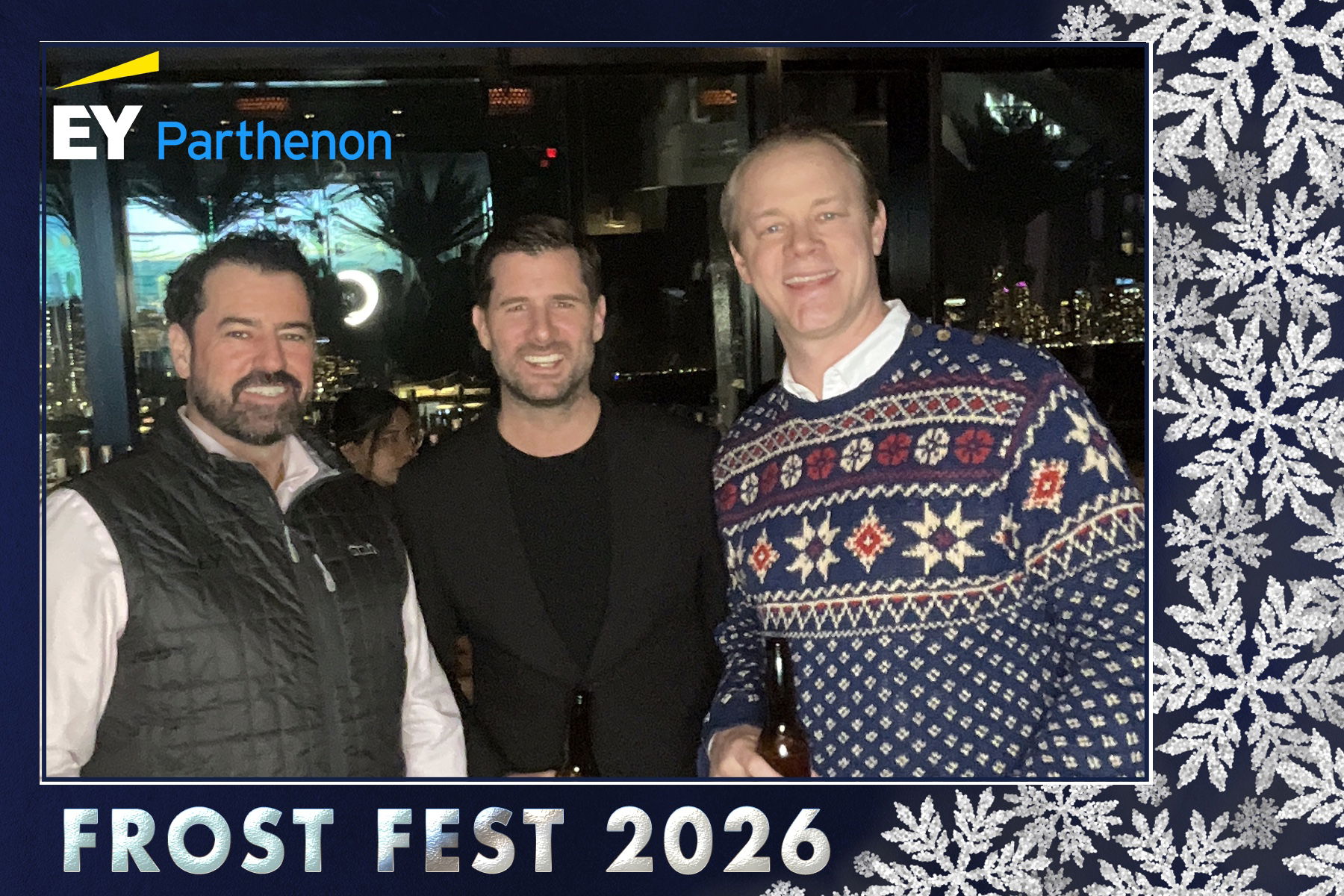 EY ROAMING PHOTOBOOTH