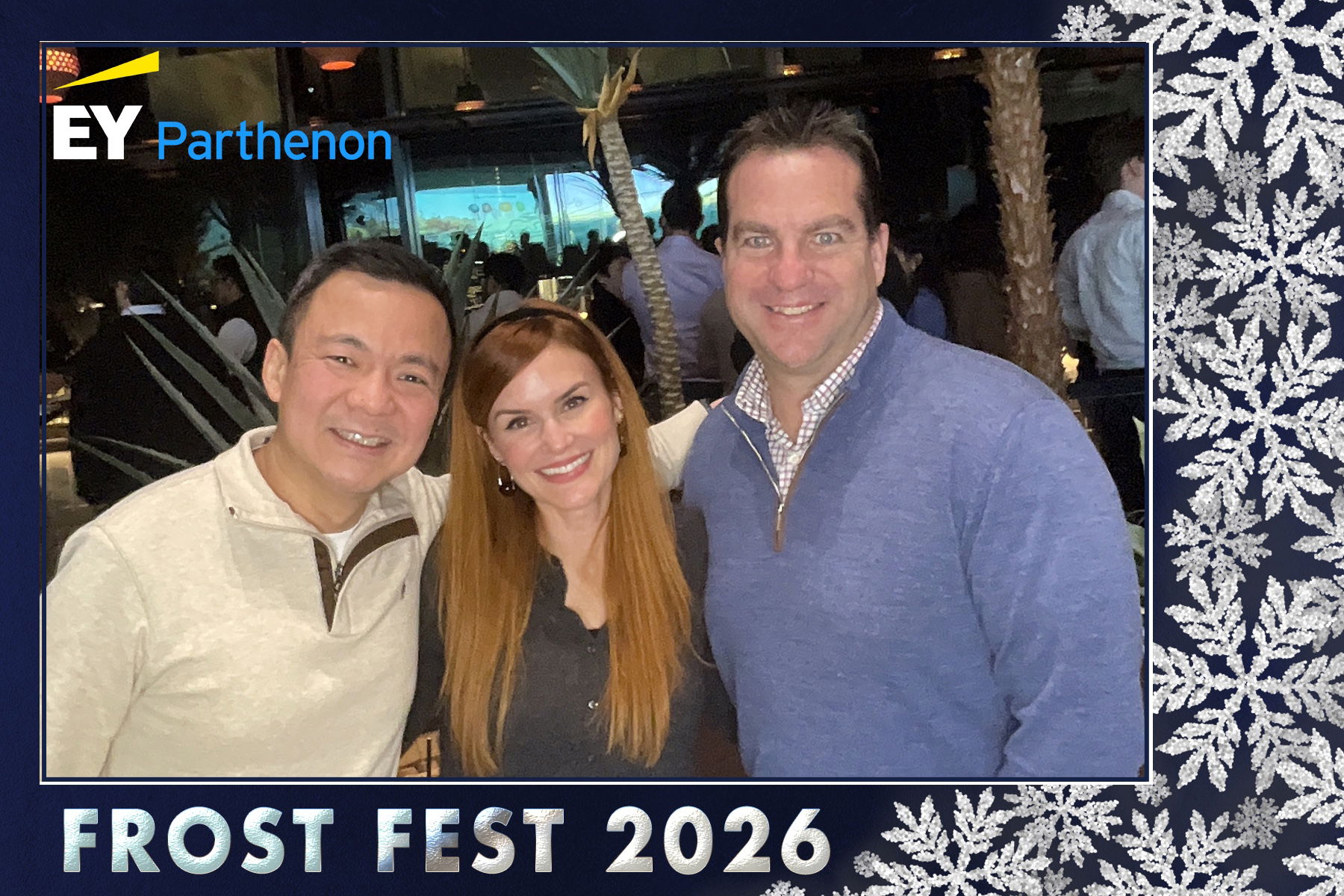 EY ROAMING PHOTOBOOTH