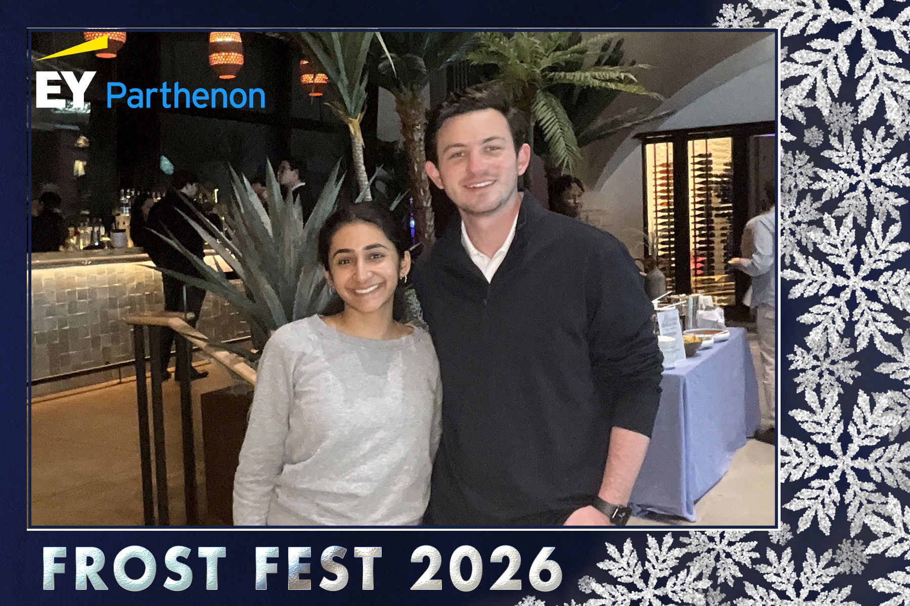 EY ROAMING PHOTOBOOTH