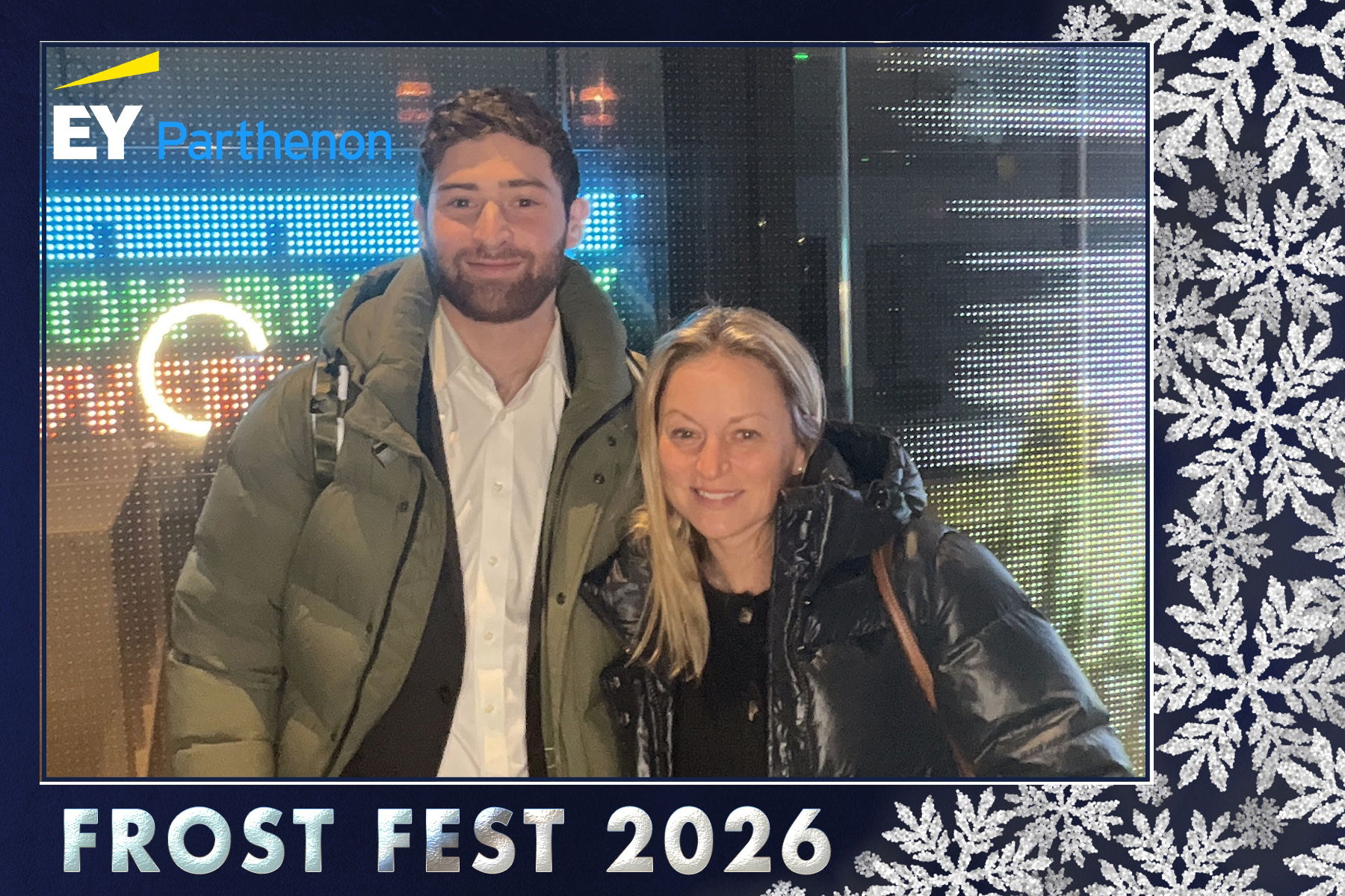 EY ROAMING PHOTOBOOTH