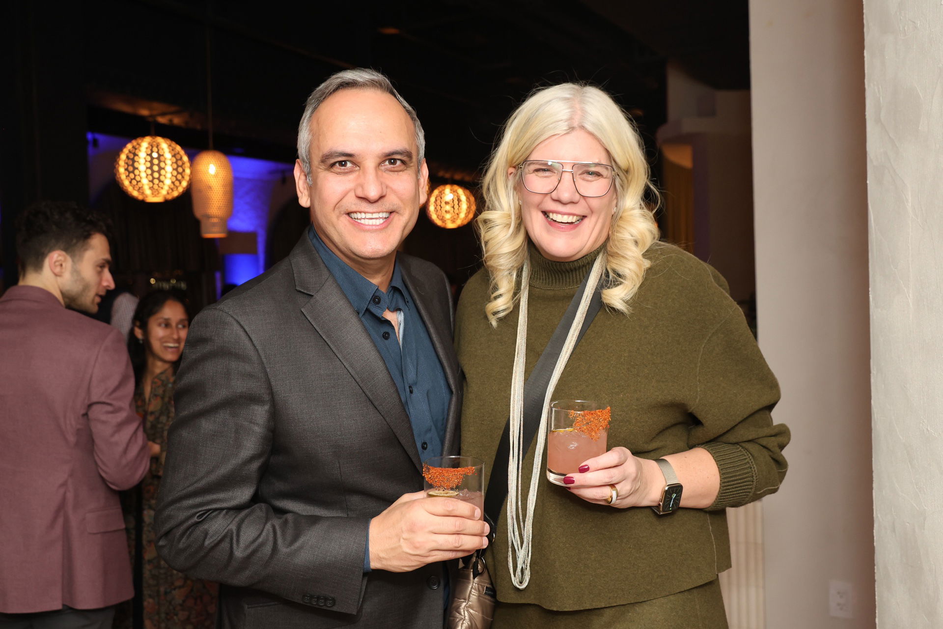 EY ROAMING PHOTOGRAPHER