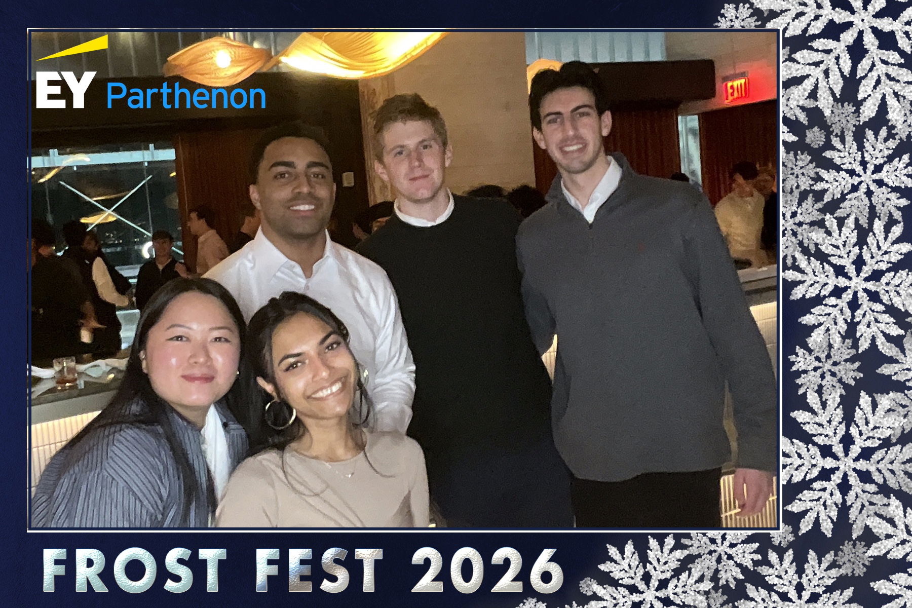 EY ROAMING PHOTOBOOTH