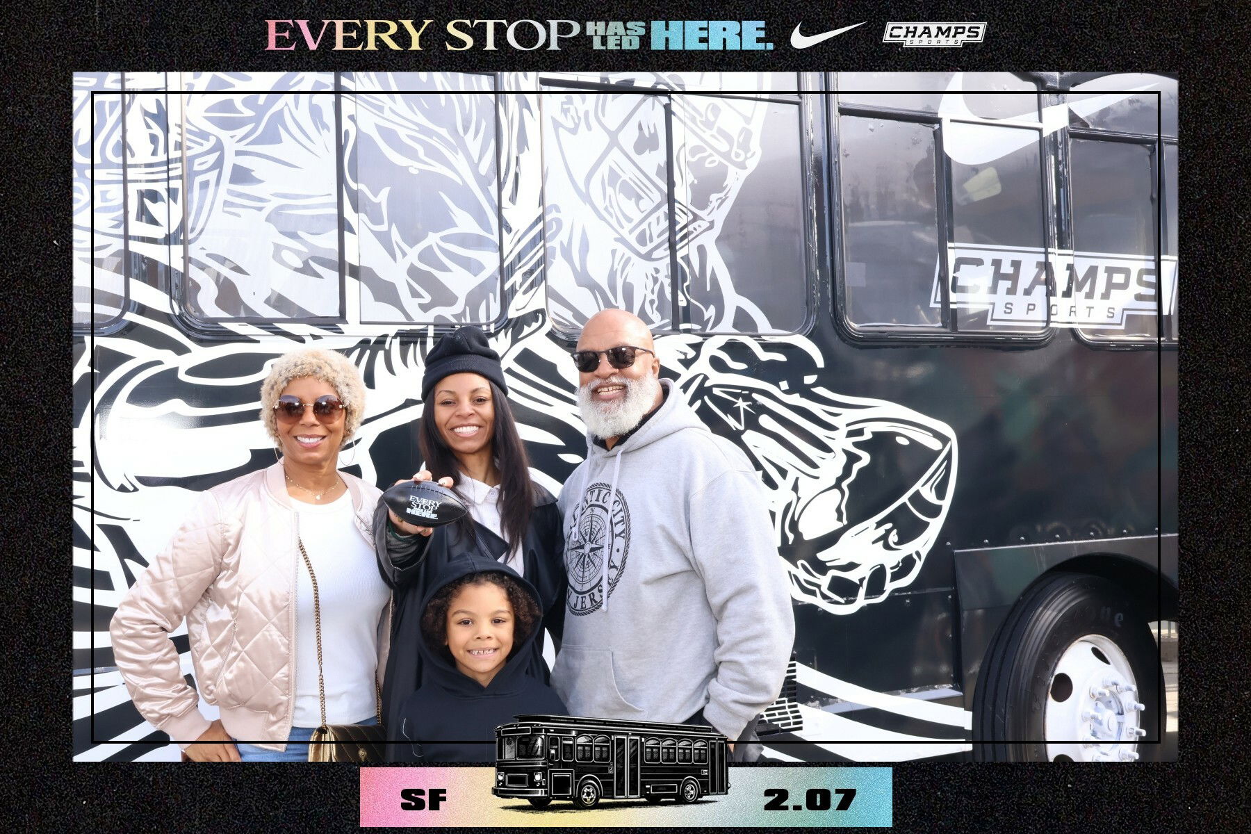 NIKE SUPER BOWL MOBILE