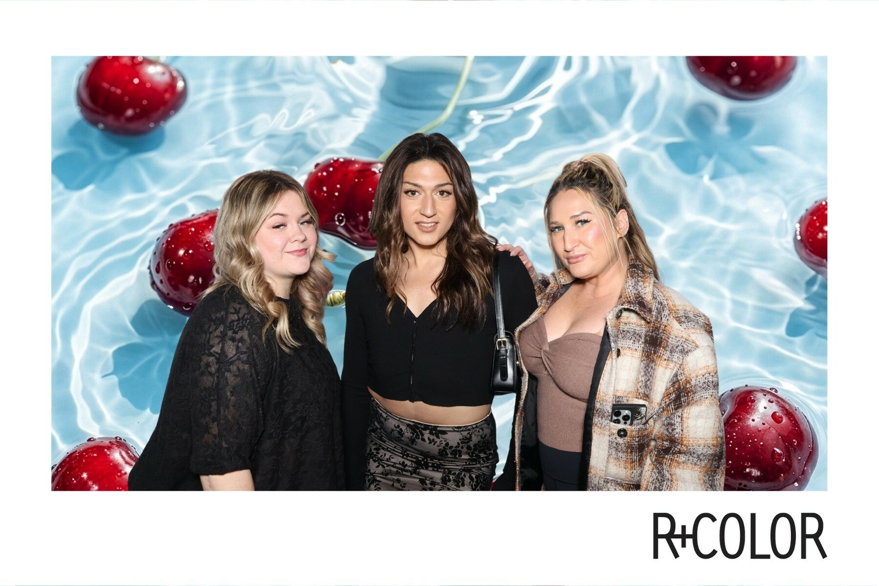 THE R+COLOR COLLECTIVE ON TOUR