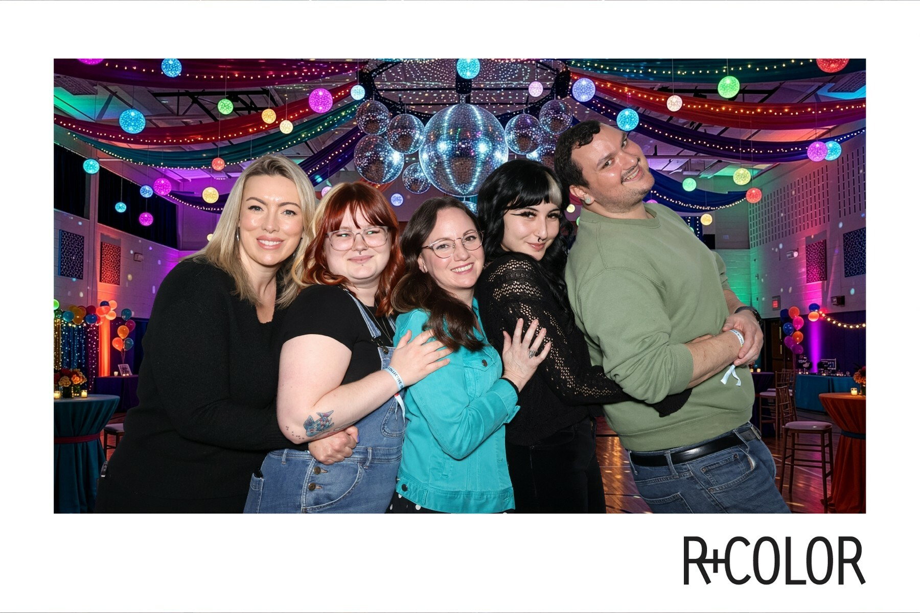 THE R+COLOR COLLECTIVE ON TOUR
