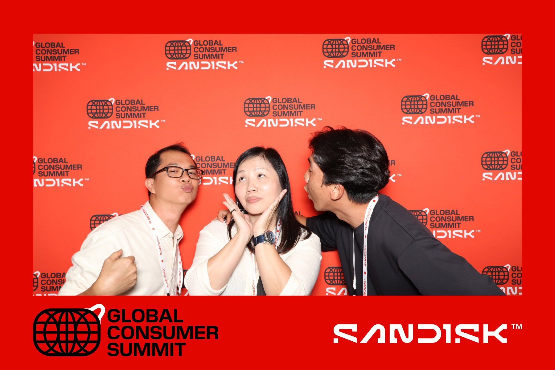 SANDISK BOOTH 2